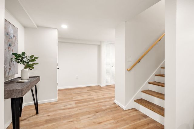 179 Woodcliff Rd, Newton, MA 02461