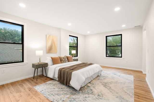 179 Woodcliff Rd, Newton, MA 02461