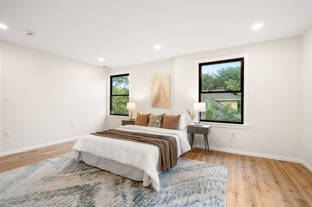 179 Woodcliff Rd, Newton, MA 02461