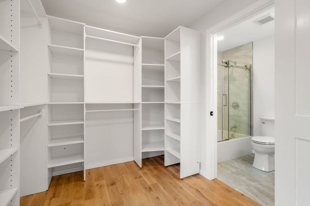 179 Woodcliff Rd, Newton, MA 02461