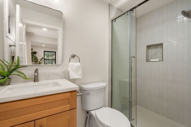 179 Woodcliff Rd, Newton, MA 02461