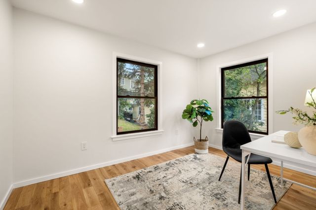179 Woodcliff Rd, Newton, MA 02461