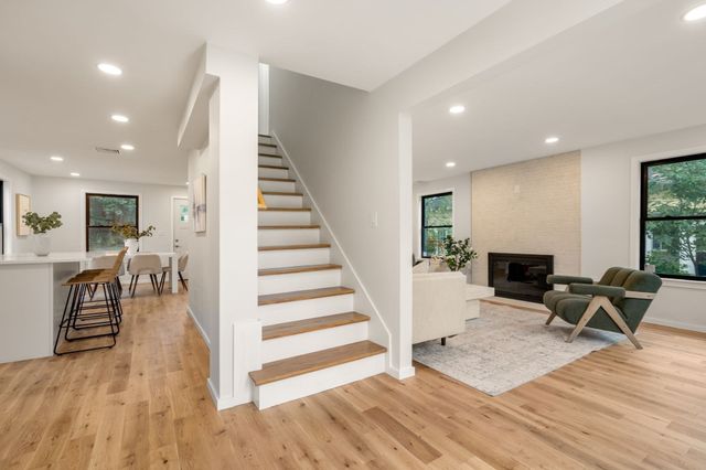 179 Woodcliff Rd, Newton, MA 02461