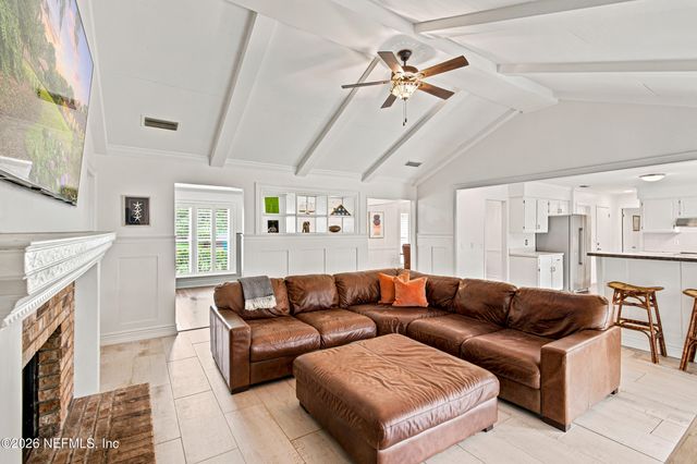 4423 WOODSONG Loop W, Jacksonville, FL 32225