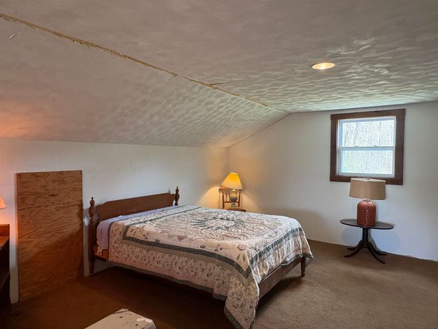 255 Canal Lane, North Hero, VT 05474