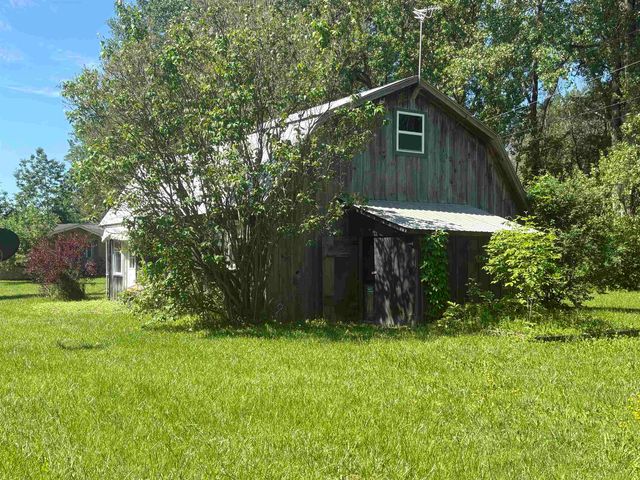 255 Canal Lane, North Hero, VT 05474