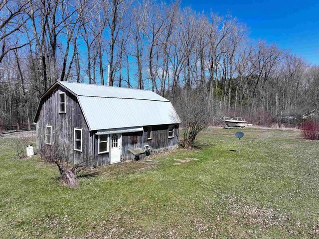 255 Canal Lane, North Hero, VT 05474