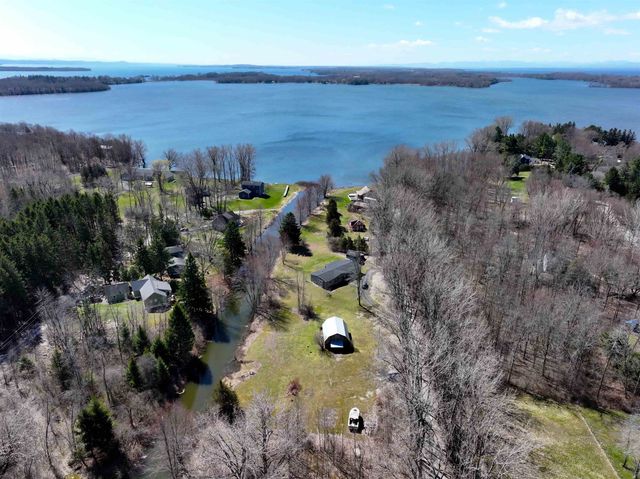 255 Canal Lane, North Hero, VT 05474