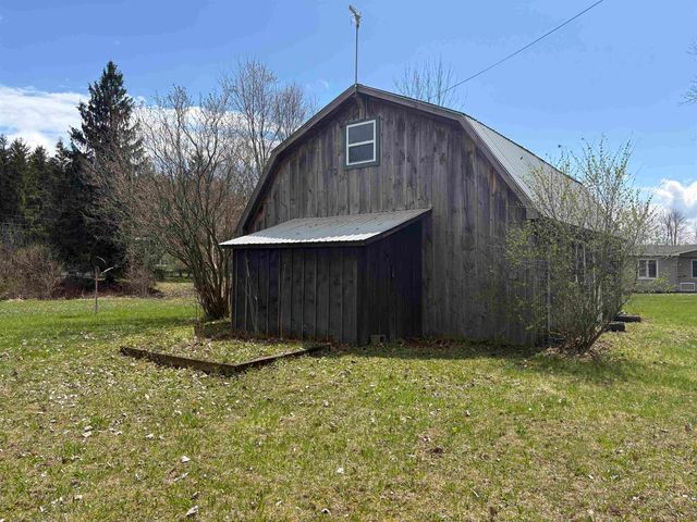 255 Canal Lane, North Hero, VT 05474