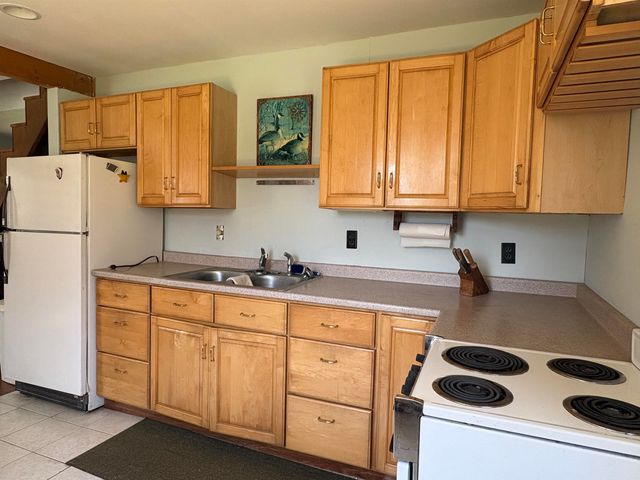 255 Canal Lane, North Hero, VT 05474
