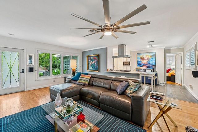 3676 NE 18th Avenue, Oakland Park, FL 33334