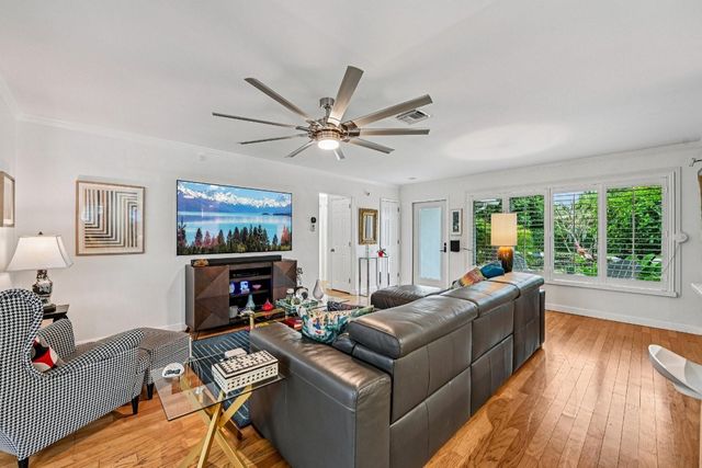 3676 NE 18th Avenue, Oakland Park, FL 33334