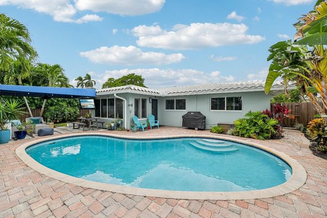 3676 NE 18th Avenue, Oakland Park, FL 33334
