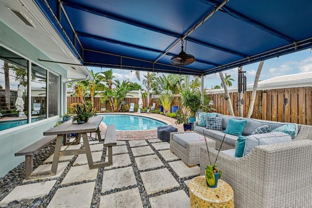 3676 NE 18th Avenue, Oakland Park, FL 33334