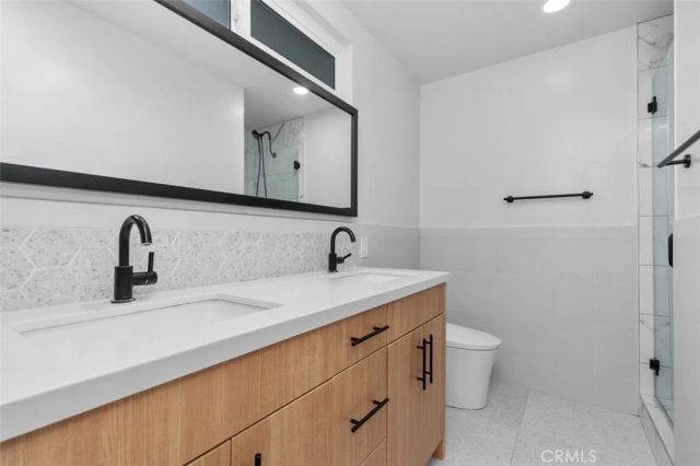 3338 E Radcliffe, Anaheim, CA 92806