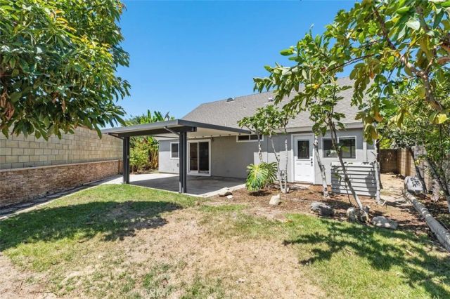 3338 E Radcliffe, Anaheim, CA 92806