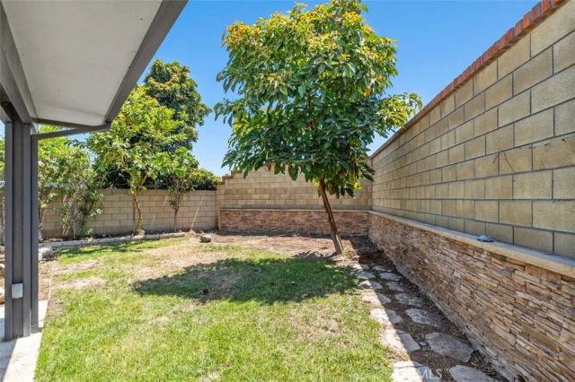 3338 E Radcliffe, Anaheim, CA 92806