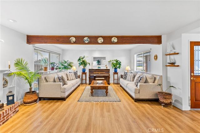 3140 Coolidge Avenue, Costa Mesa, CA 92626