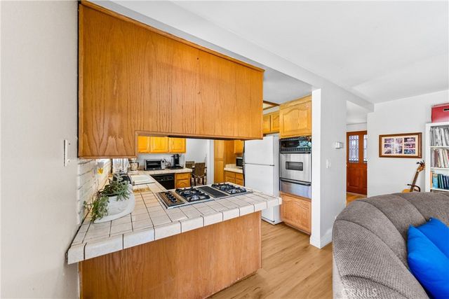 3140 Coolidge Avenue, Costa Mesa, CA 92626