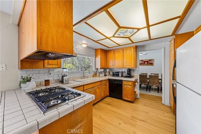 3140 Coolidge Avenue, Costa Mesa, CA 92626