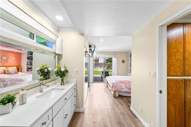 3140 Coolidge Avenue, Costa Mesa, CA 92626