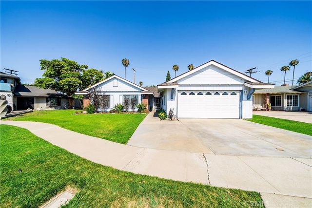 3140 Coolidge Avenue, Costa Mesa, CA 92626