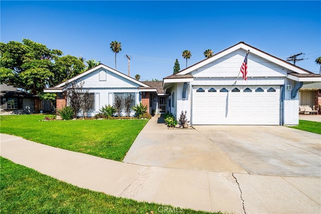 3140 Coolidge Avenue, Costa Mesa, CA 92626