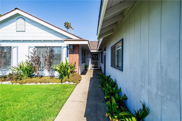 3140 Coolidge Avenue, Costa Mesa, CA 92626