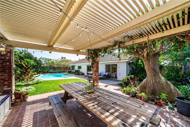 3140 Coolidge Avenue, Costa Mesa, CA 92626