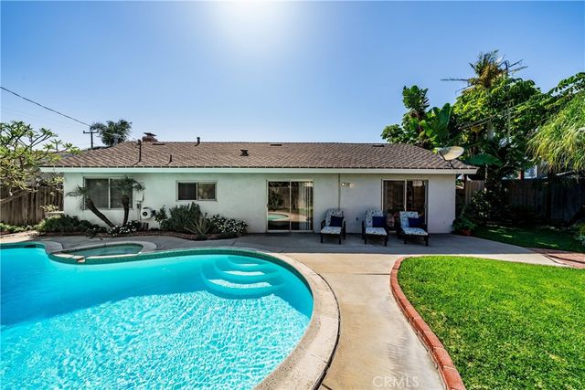 3140 Coolidge Avenue, Costa Mesa, CA 92626