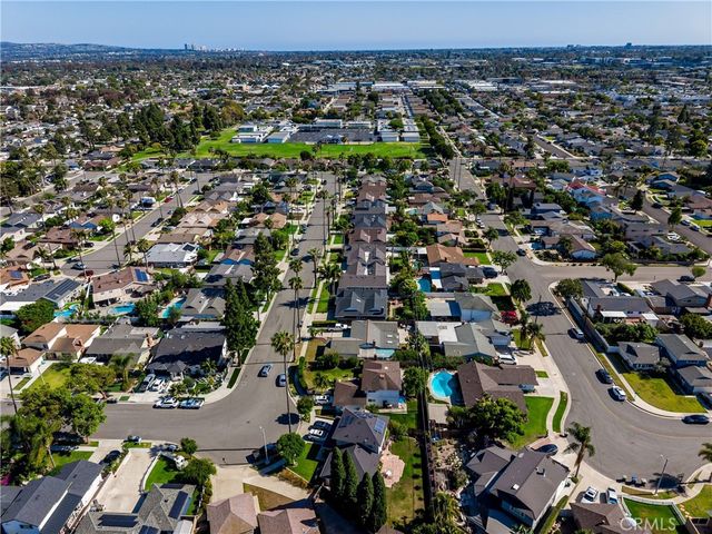 3140 Coolidge Avenue, Costa Mesa, CA 92626