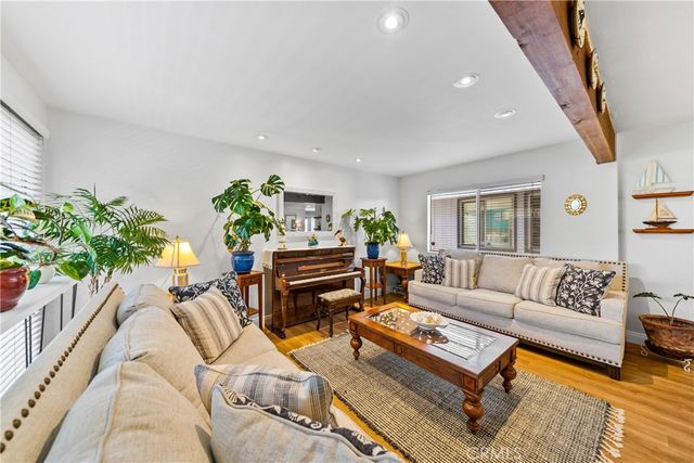 3140 Coolidge Avenue, Costa Mesa, CA 92626