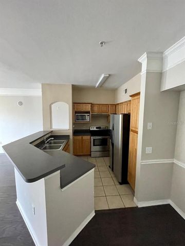 6412 QUEENS BOROUGH AVENUE 213, Orlando, FL 32835