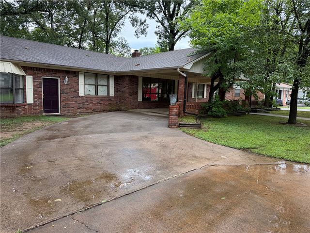 410 N JOPLIN Place, Russellville, AR 72801