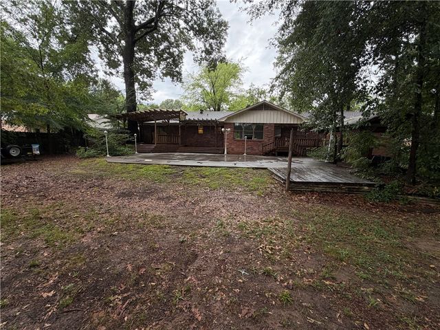 410 N JOPLIN Place, Russellville, AR 72801