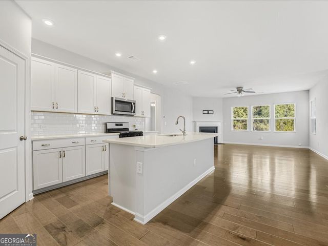 325 Village Lane, Fairburn, GA 30213