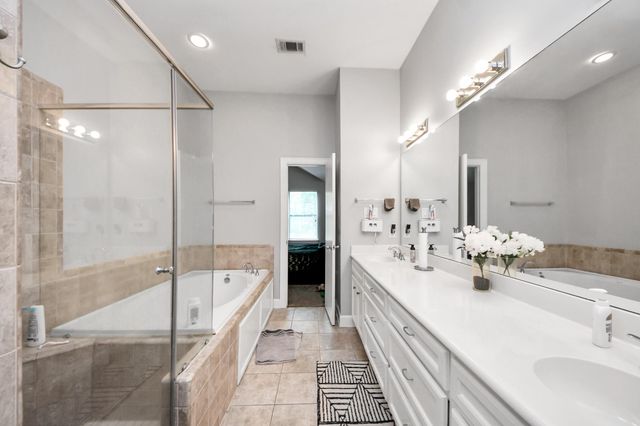 8710 Beverlyhill Street 201, Houston, TX 77063