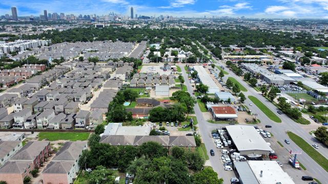 8710 Beverlyhill Street 201, Houston, TX 77063