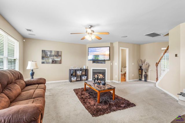 210 Haywood Drive, Kathleen, GA 31047