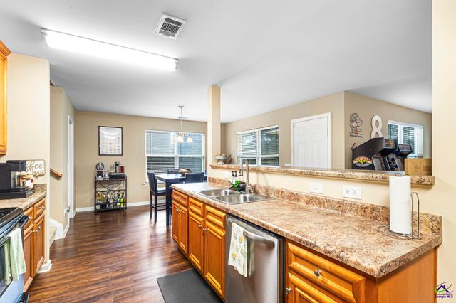 210 Haywood Drive, Kathleen, GA 31047
