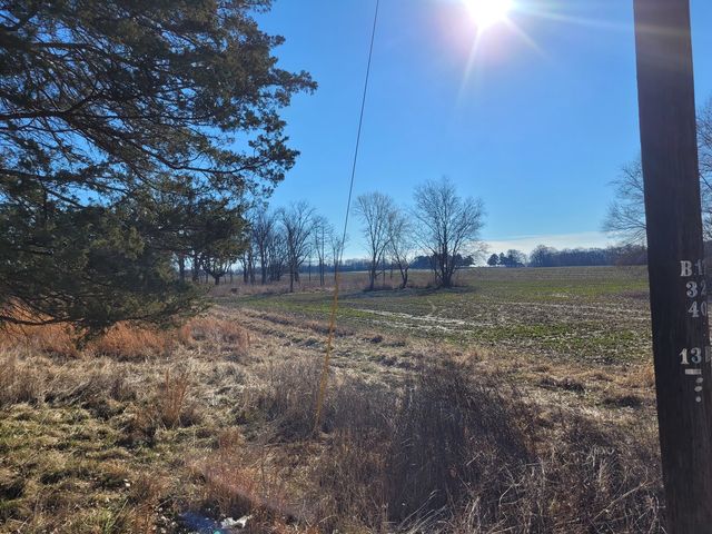 7748 N IL Hwy 148 Highway, Mt Vernon, IL 62864