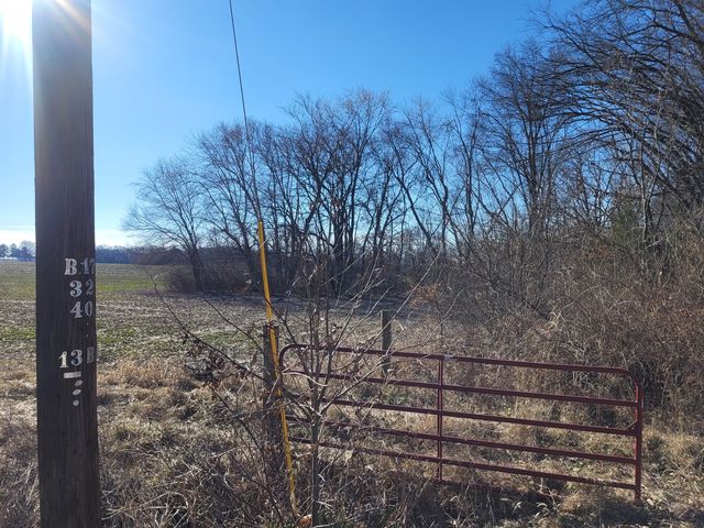 7748 N IL Hwy 148 Highway, Mt Vernon, IL 62864