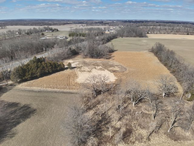 7748 N IL Hwy 148 Highway, Mt Vernon, IL 62864