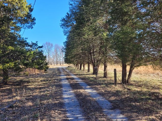 7748 N IL Hwy 148 Highway, Mt Vernon, IL 62864