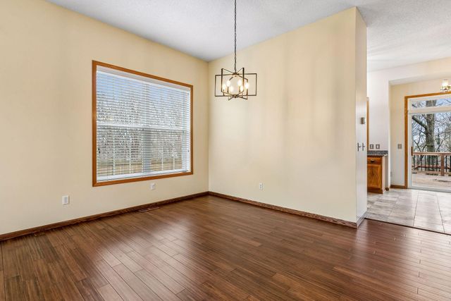 1658 Oakbrooke Circle, Eagan, MN 55122