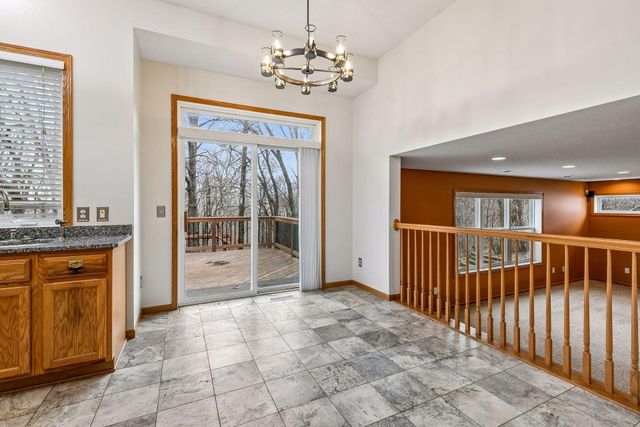 1658 Oakbrooke Circle, Eagan, MN 55122