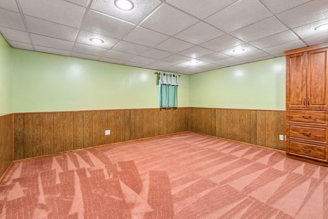 1658 Oakbrooke Circle, Eagan, MN 55122