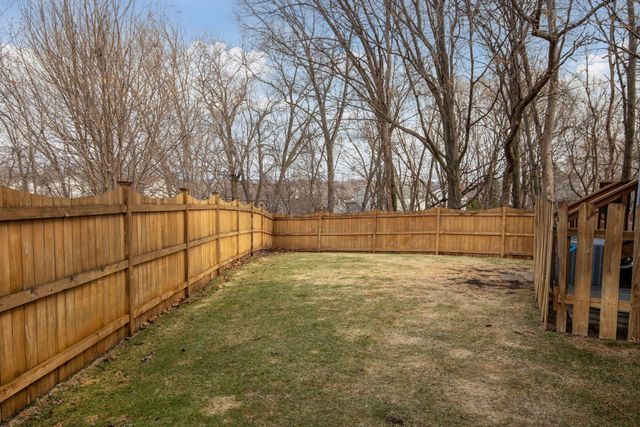 1658 Oakbrooke Circle, Eagan, MN 55122