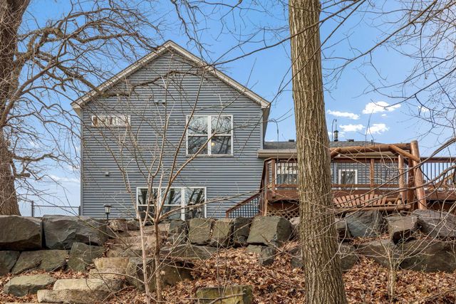 1658 Oakbrooke Circle, Eagan, MN 55122