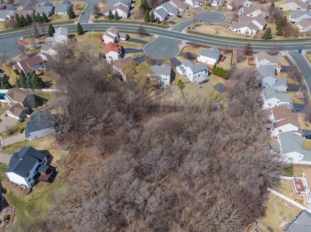 1658 Oakbrooke Circle, Eagan, MN 55122